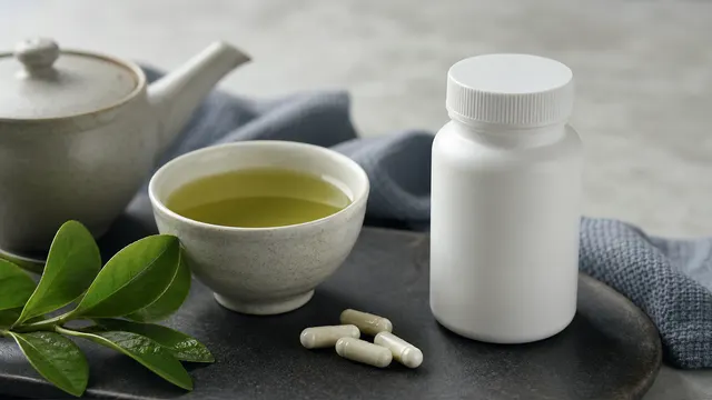 L-Theanine supplement thumbnail with green tea, capsules, and unbranded bottle
